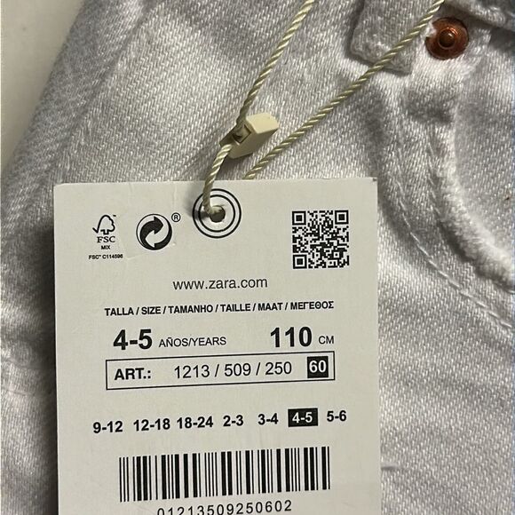 ZARA Kids | White | RIPPED DENIM SHORTS - Picture 4 of 5